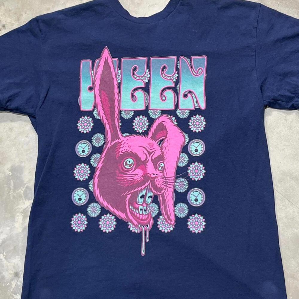 Ween Preowned Medium Band T-shirt